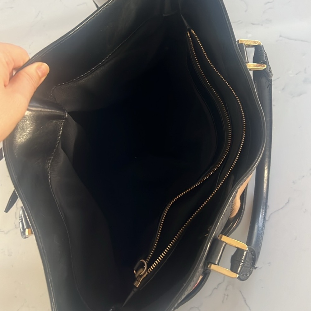 Burberry Shoulder Bag
Worn only couple of times - like Brand New - Picture 8 of 16